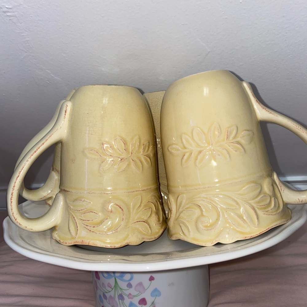 Mugs - Picture 3 of 3
